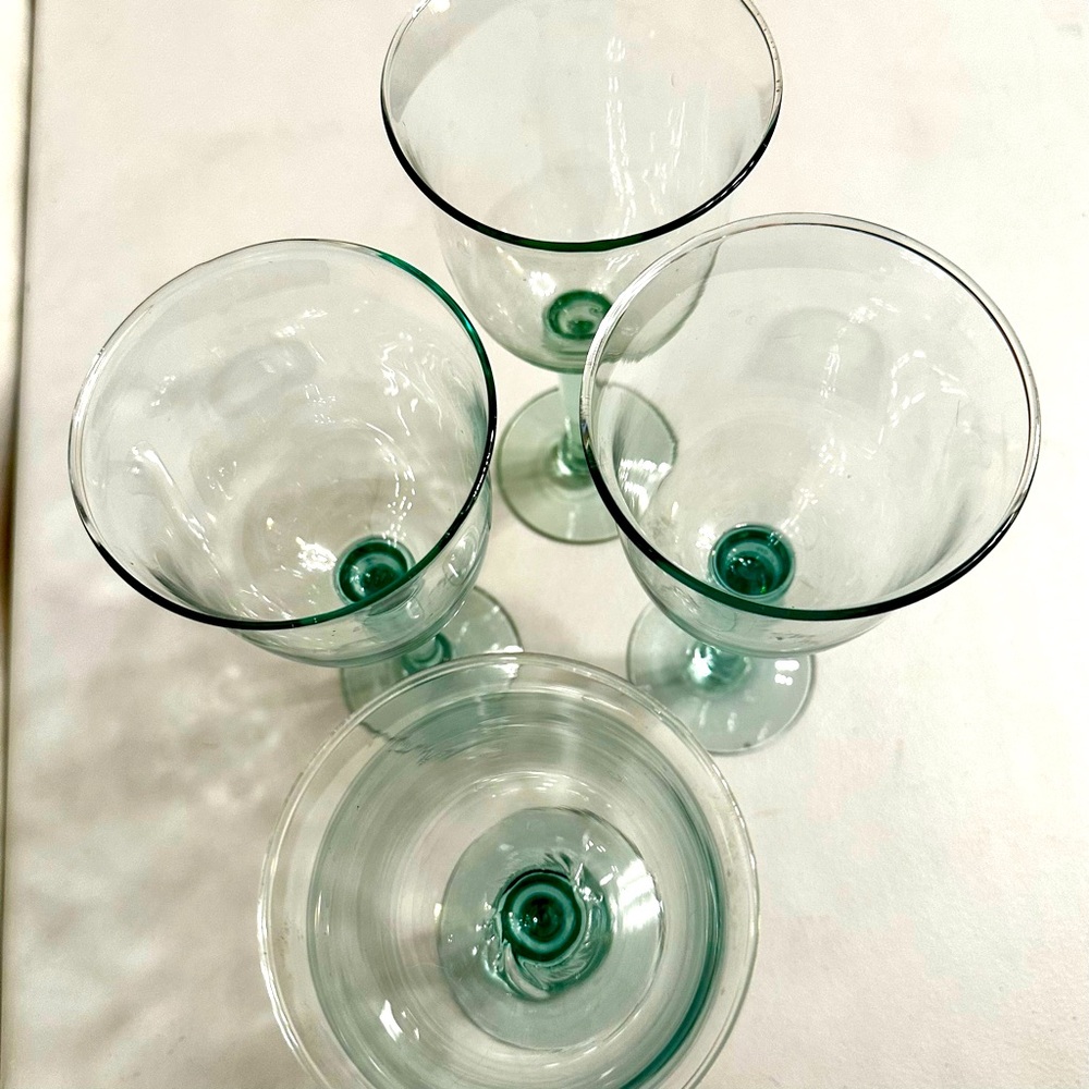 ❌SOLD-Large Hand Blown Glasses- Set of 4 - Picture 3 of 3